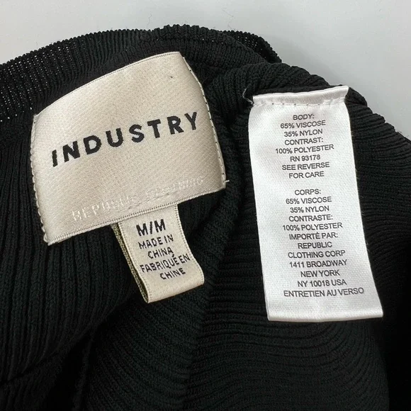 INDUSTRY Republic Clothing Ruffle Sleeve Top Crew Neck Solid Black Size Medium - Picture 9 of 10